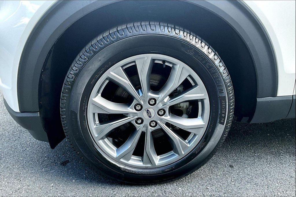 used 2022 Ford Explorer car, priced at $33,163