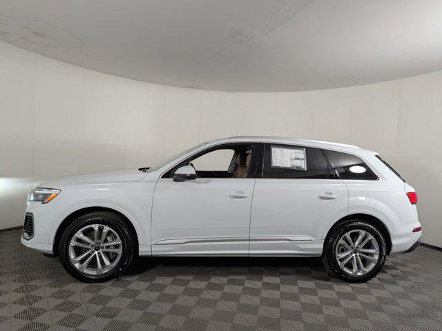 new 2025 Audi Q7 car, priced at $72,651