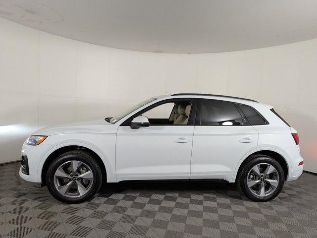 new 2025 Audi Q5 car, priced at $47,251