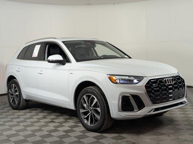 new 2025 Audi Q5 car, priced at $50,101