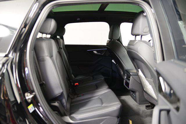 new 2025 Audi Q7 car, priced at $72,801