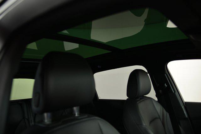 new 2025 Audi Q7 car, priced at $72,801
