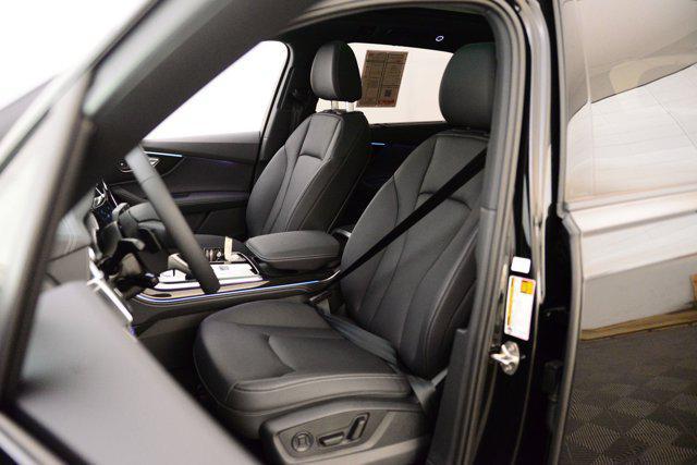 new 2025 Audi Q7 car, priced at $72,801