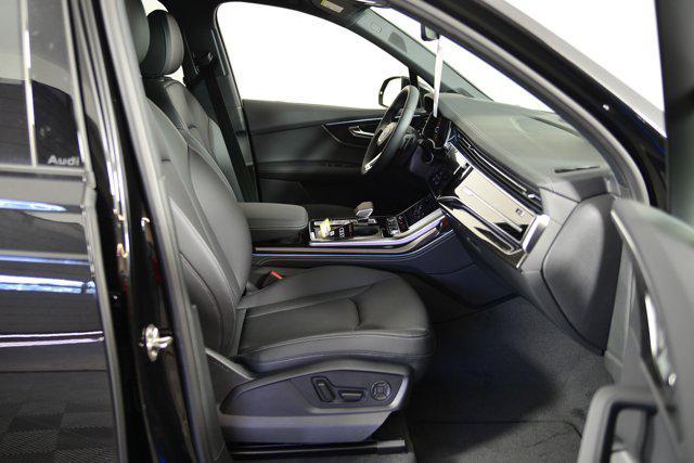 new 2025 Audi Q7 car, priced at $72,801
