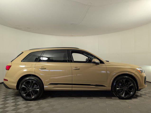 new 2025 Audi Q7 car, priced at $74,441