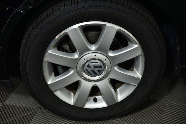 used 2009 Volkswagen Rabbit car, priced at $5,997