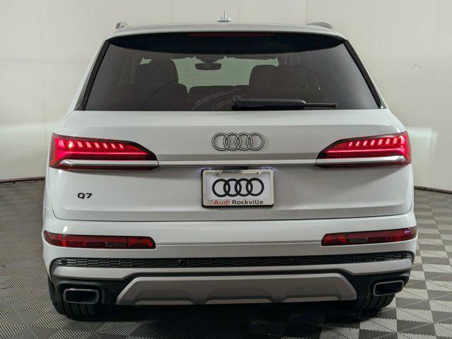 new 2025 Audi Q7 car, priced at $61,591