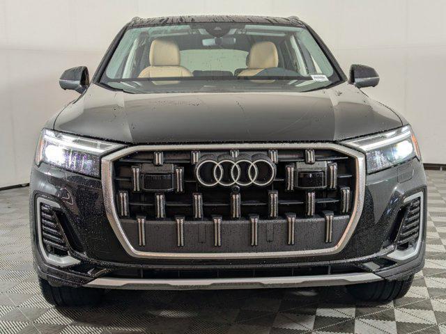 new 2025 Audi Q7 car, priced at $62,601