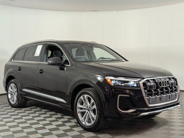 new 2025 Audi Q7 car, priced at $61,981