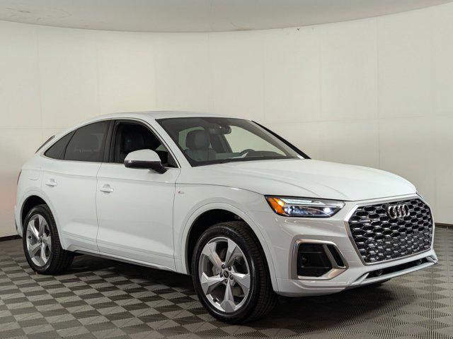 new 2025 Audi Q5 car, priced at $56,952