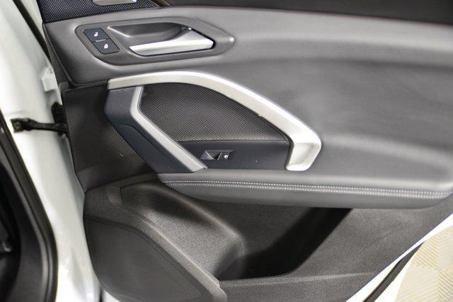 new 2025 Audi Q5 car, priced at $59,801
