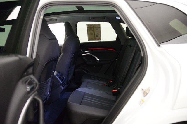 new 2025 Audi Q5 car, priced at $59,801