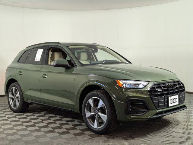 new 2025 Audi Q5 car, priced at $47,602