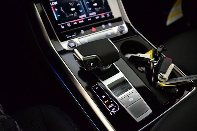 new 2025 Audi Q7 car, priced at $73,831