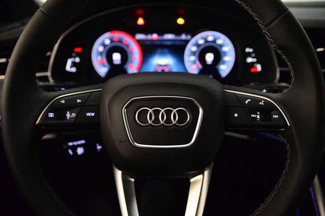 new 2025 Audi Q7 car, priced at $73,831