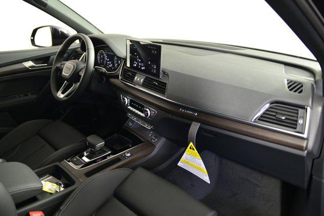 new 2025 Audi Q5 car, priced at $65,931