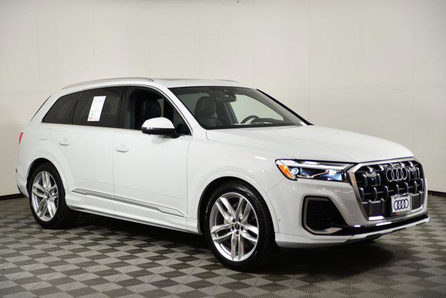 new 2025 Audi Q7 car, priced at $73,201