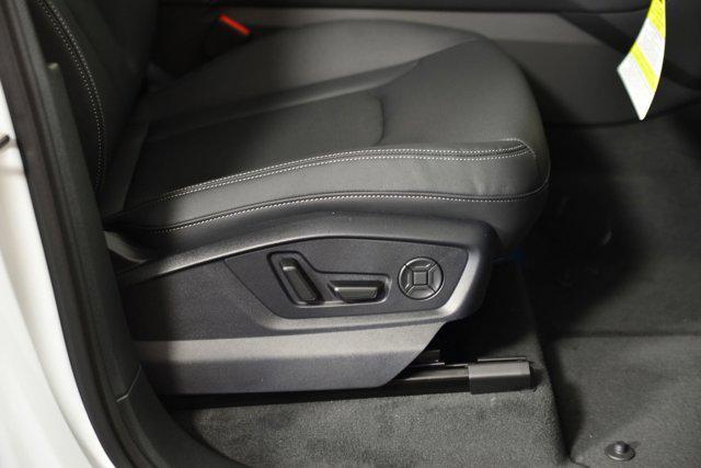 new 2025 Audi Q7 car, priced at $73,831