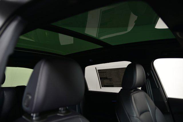 new 2025 Audi Q7 car, priced at $72,601