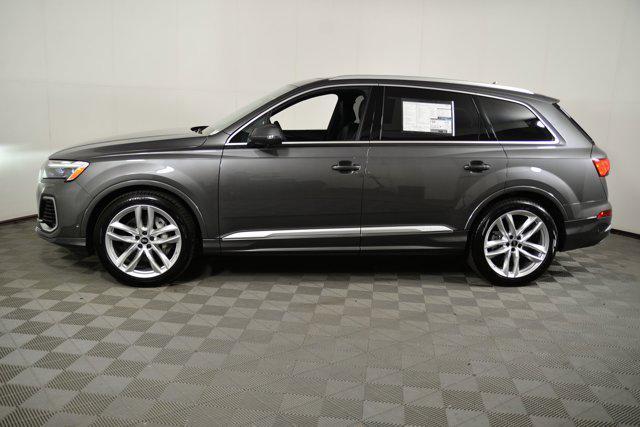 new 2025 Audi Q7 car, priced at $72,601