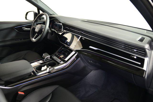 new 2025 Audi Q7 car, priced at $72,601