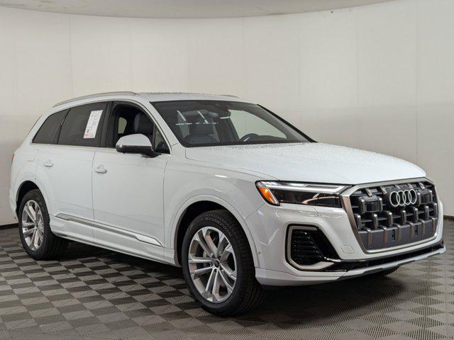 new 2025 Audi Q7 car, priced at $71,541