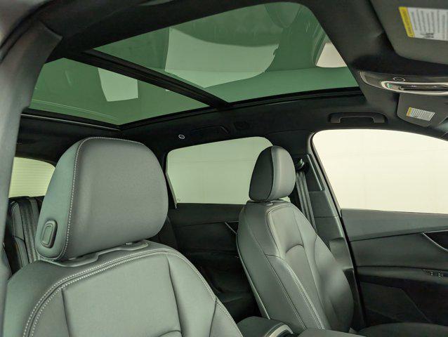 new 2025 Audi Q7 car, priced at $63,741
