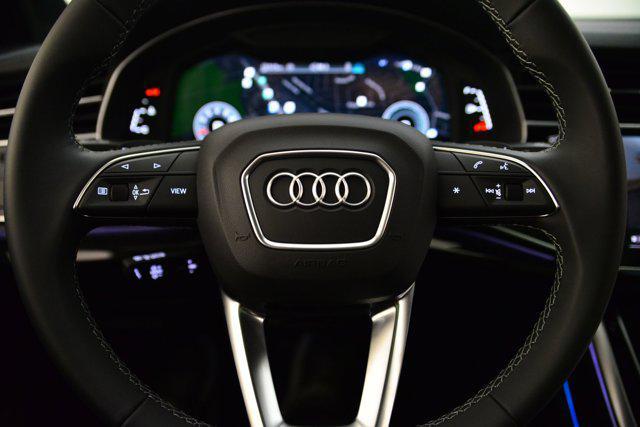 new 2025 Audi Q7 car, priced at $72,691