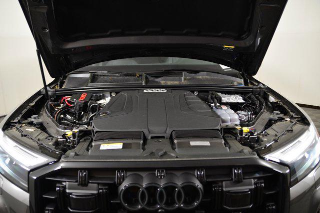 new 2025 Audi Q7 car, priced at $61,951