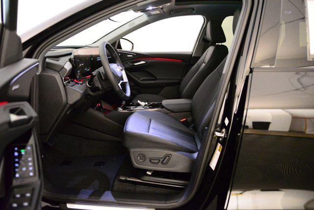 new 2025 Audi Q6 e-tron car, priced at $69,451
