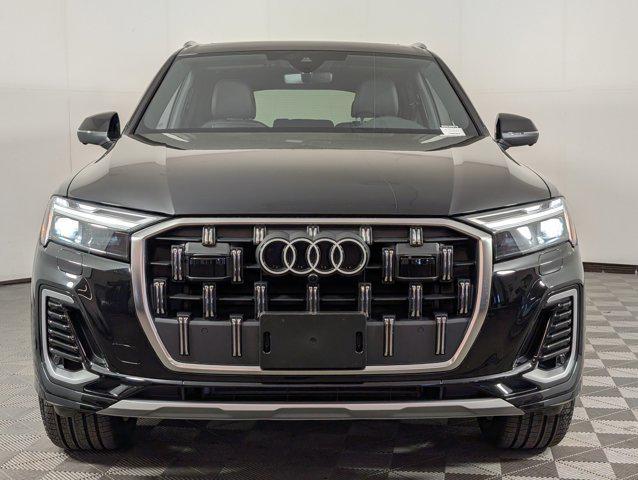 new 2025 Audi Q7 car, priced at $64,241