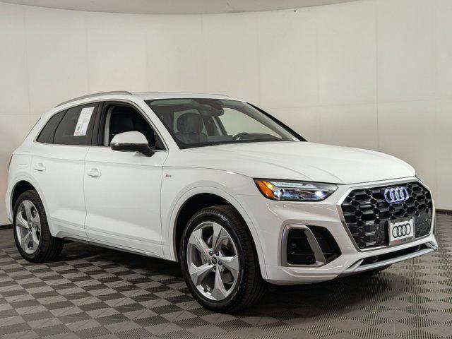 new 2025 Audi Q5 car, priced at $54,571