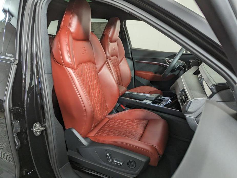 new 2024 Audi SQ8 e-tron car, priced at $100,782