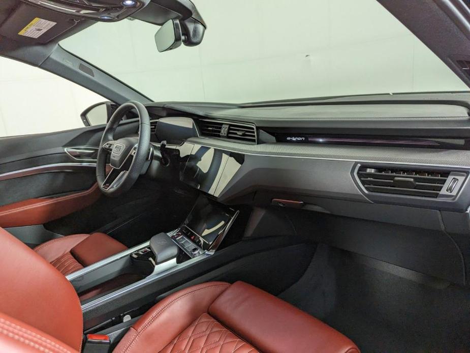 new 2024 Audi SQ8 e-tron car, priced at $99,980