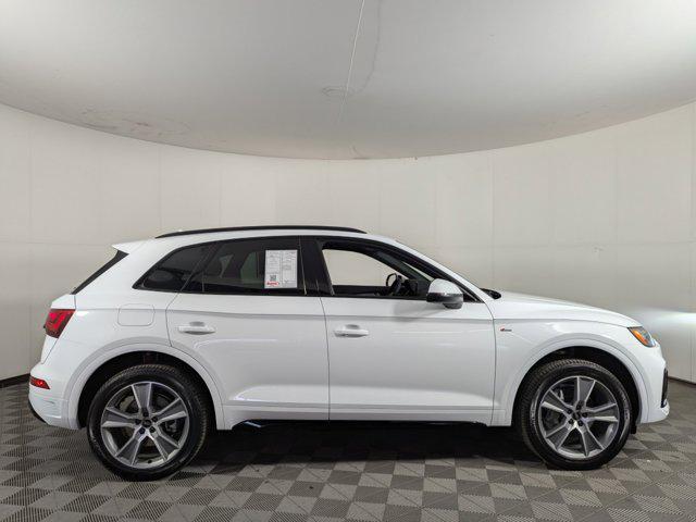 new 2025 Audi Q5 car, priced at $50,402