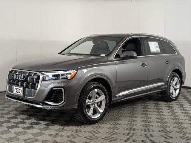 new 2025 Audi Q7 car, priced at $67,652