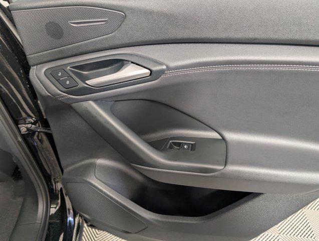 new 2025 Audi Q6 e-tron car, priced at $67,671