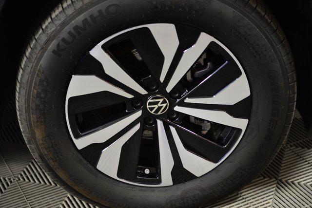 used 2024 Volkswagen Atlas car, priced at $31,898