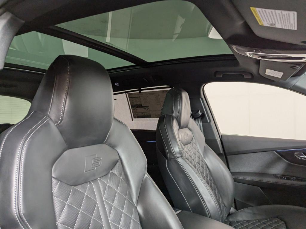 new 2025 Audi SQ7 car, priced at $101,081