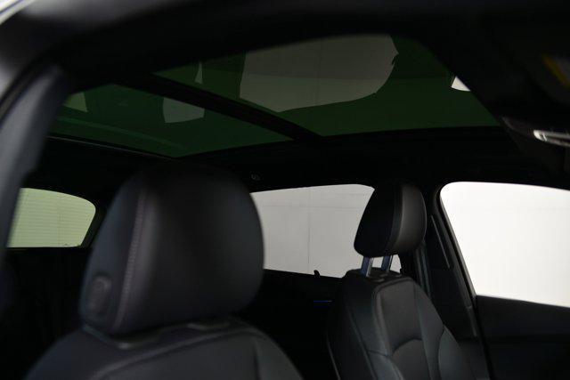 new 2025 Audi Q7 car, priced at $68,041