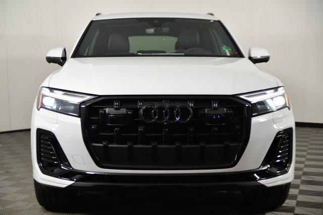 new 2025 Audi Q7 car, priced at $68,041