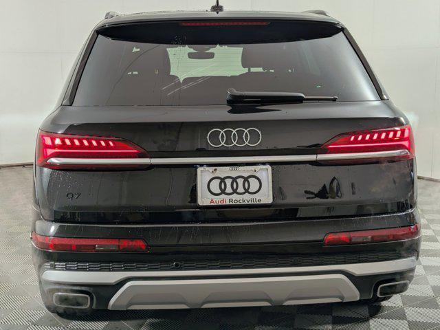 new 2025 Audi Q7 car, priced at $67,901