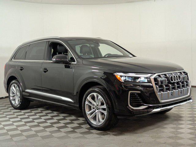 new 2025 Audi Q7 car, priced at $65,493