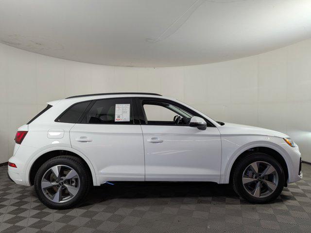 new 2025 Audi Q5 car, priced at $46,891