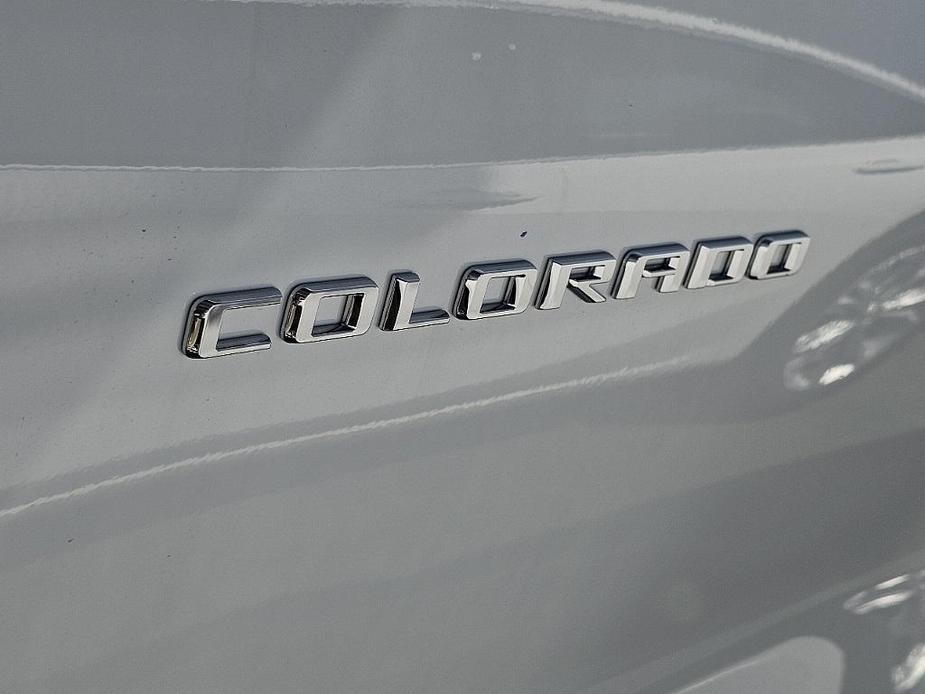 new 2024 Chevrolet Colorado car, priced at $31,095