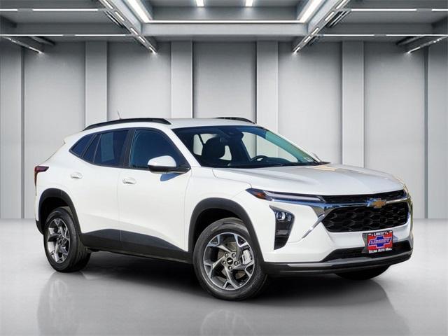used 2025 Chevrolet Trax car, priced at $24,764