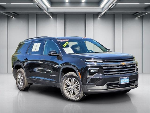 used 2024 Chevrolet Traverse car, priced at $37,023