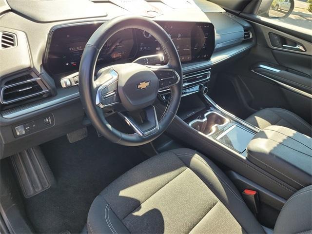 used 2024 Chevrolet Traverse car, priced at $37,023