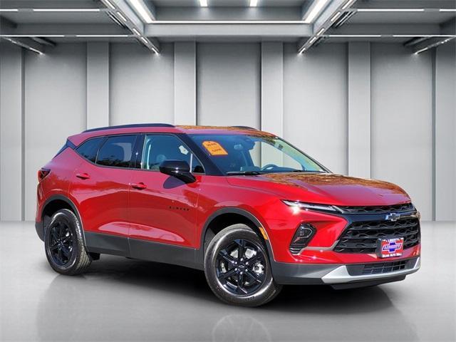 new 2025 Chevrolet Blazer car, priced at $33,185