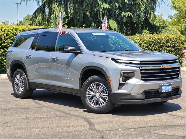 used 2024 Chevrolet Traverse car, priced at $34,900